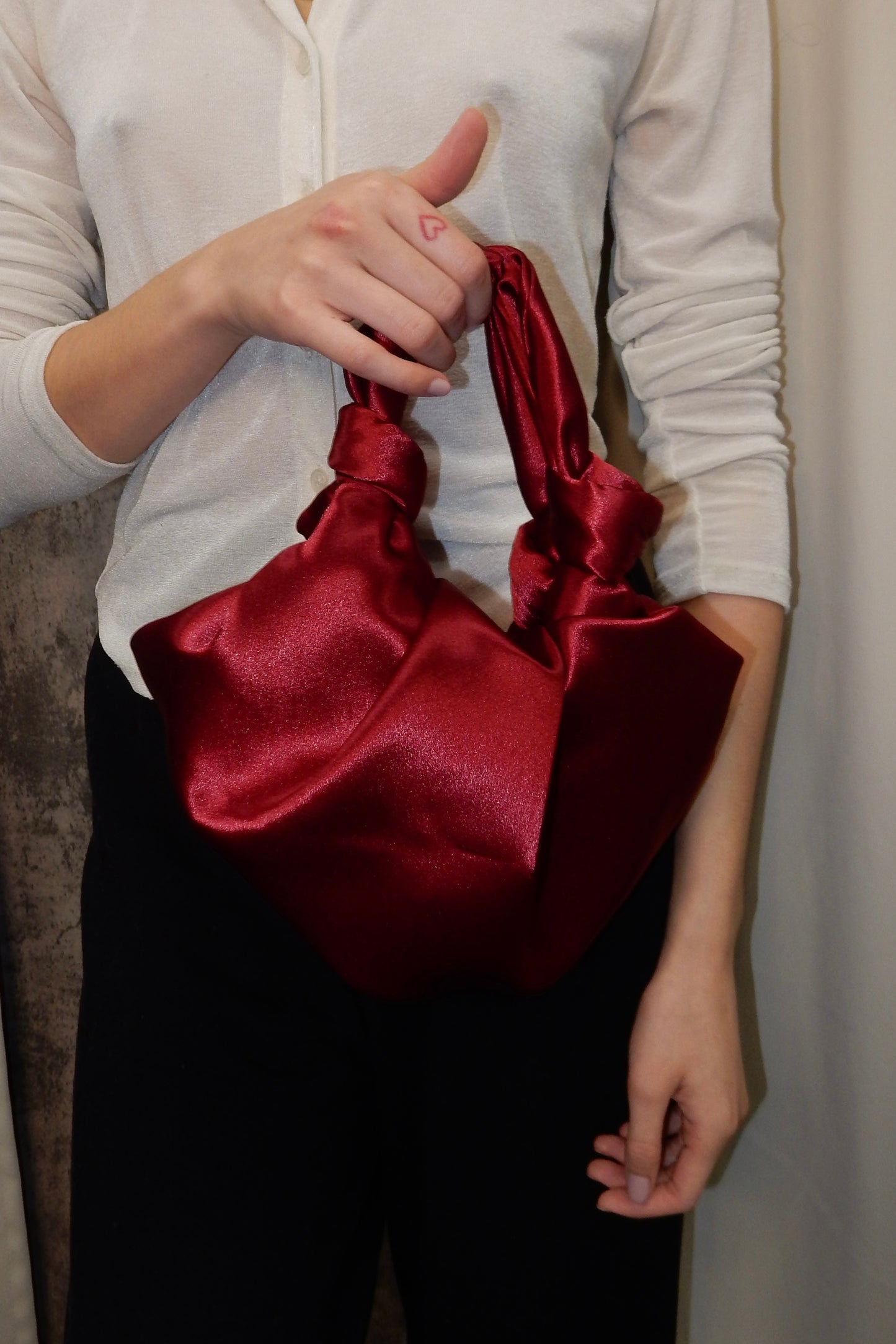 Rouge Lovers Knot Bag